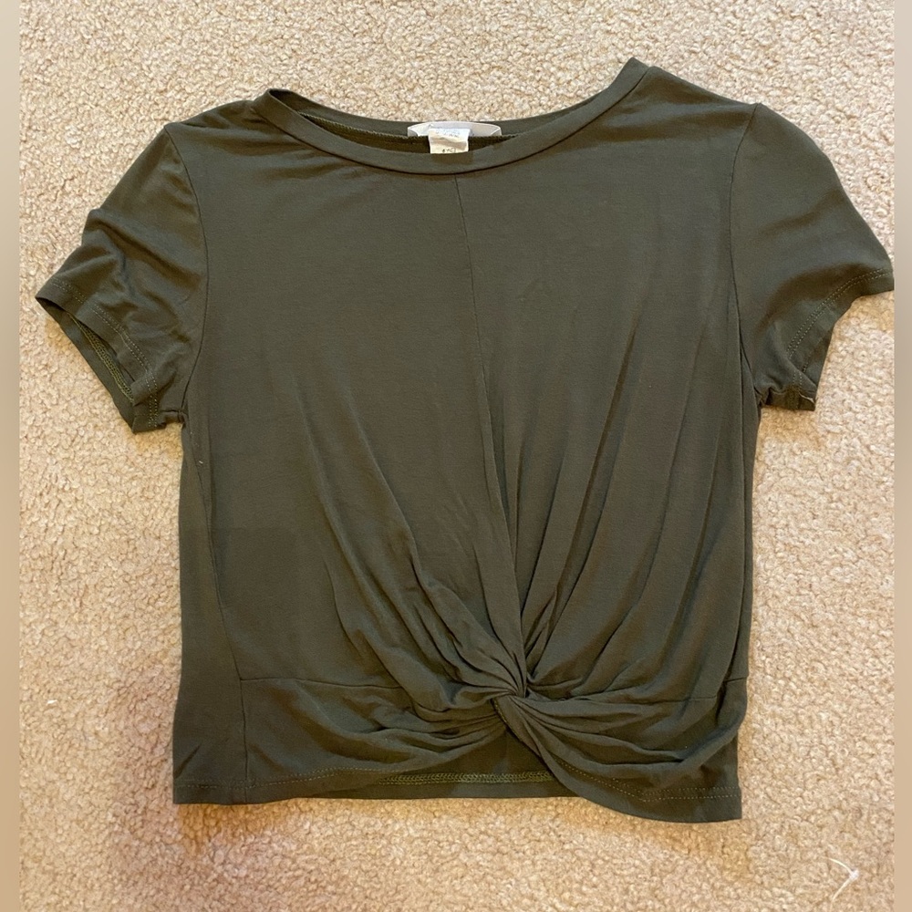 Green crop top twist tshirt